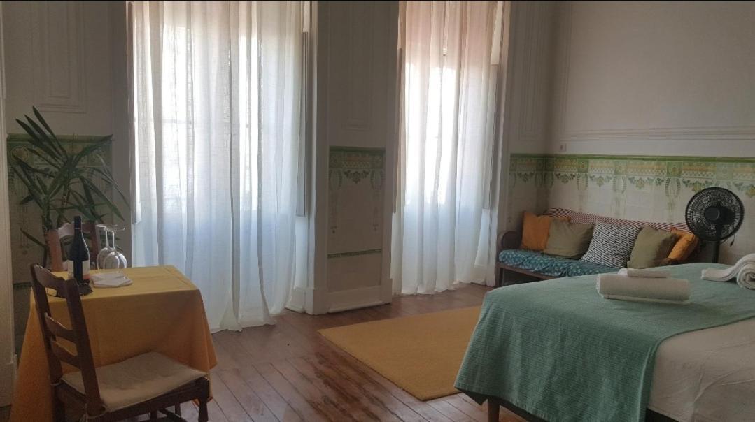 Olhaomirante Guesthouse מראה חיצוני תמונה